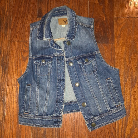 American Eagle Outfitters Jackets & Blazers - Denim vest size M. Barely worn. American Eagle.